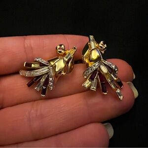 Vintage Coro Signed Gold Tone Clip On Earrings